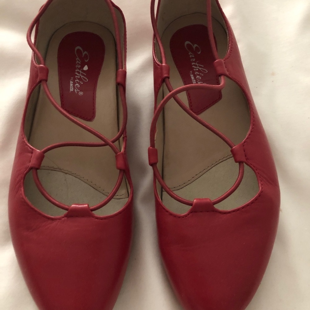 Earthies leather flats